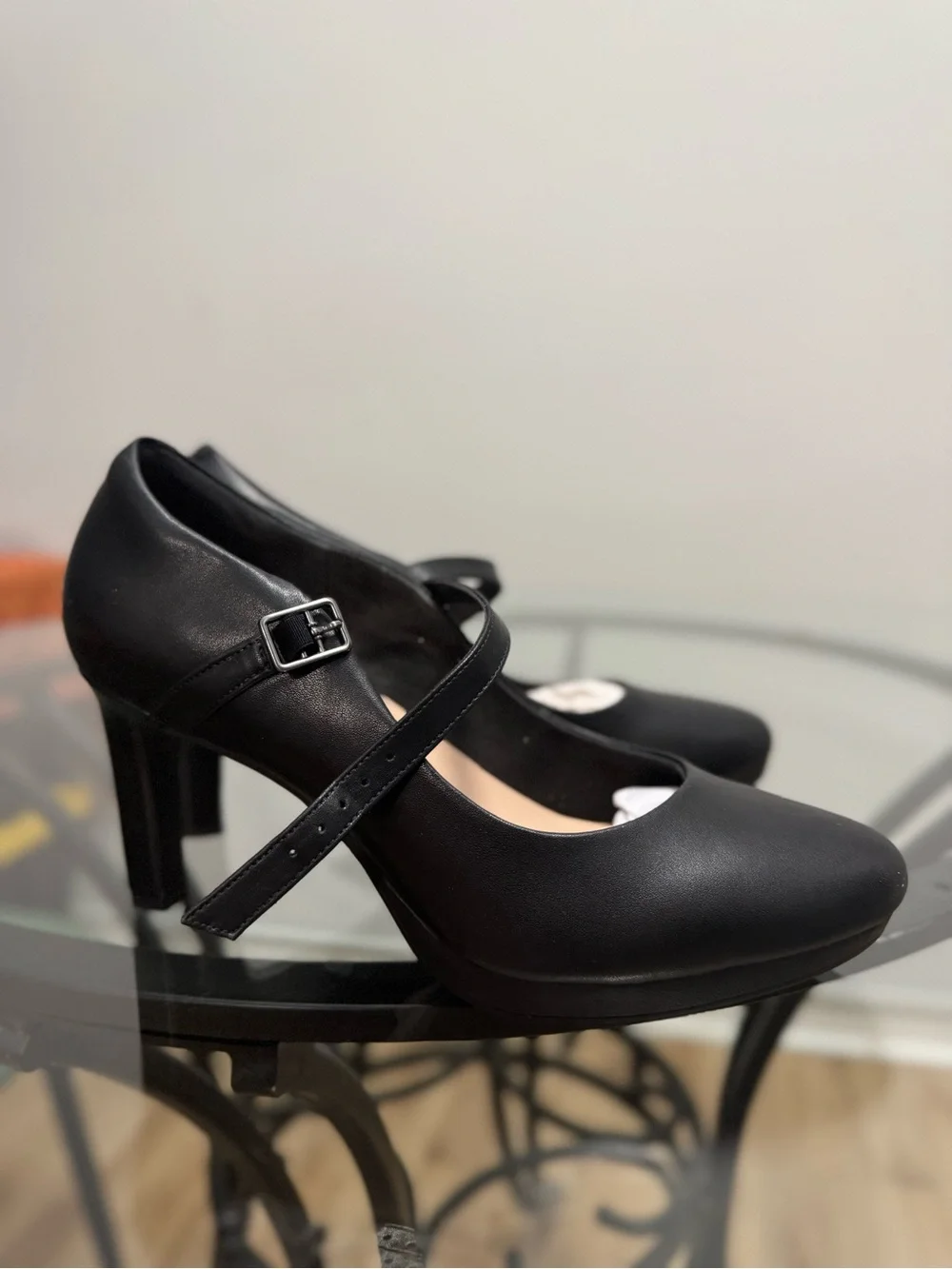 Clarks ambyr shine